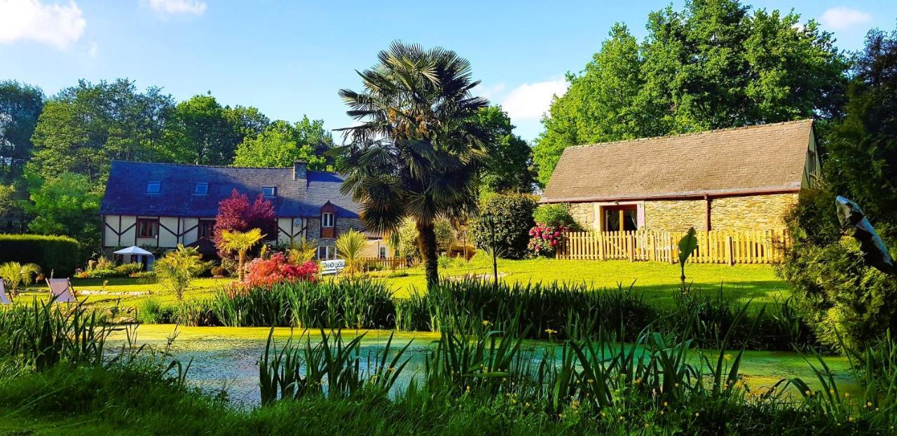 Le Vieux Moulin Gites - Detached Cottage With Garden Views And Pool Guegon Exterior foto