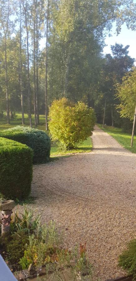 Le Vieux Moulin Gites - Detached Cottage With Garden Views And Pool Guegon Exterior foto